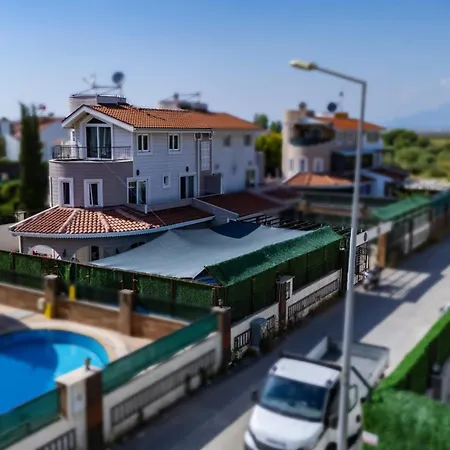 Ay Yildiz Βίλα