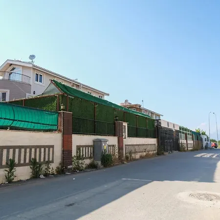 Ay Yildiz Βίλα Μπέλεκ